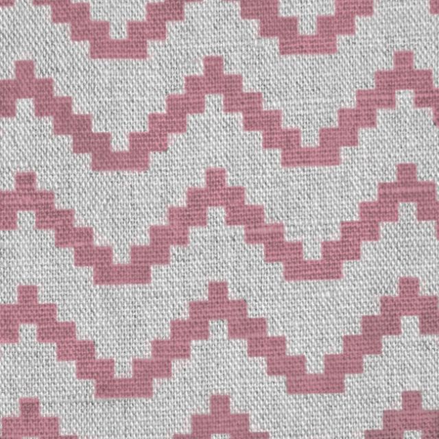 Azig Dusty Pink - Curtain fabric with Dusty Pink zig-zag pattern