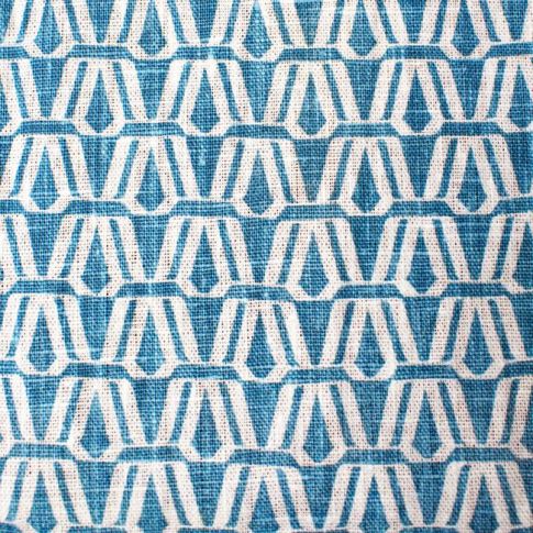 Ilva True Blue - White linen fabric, Blue contemporary print